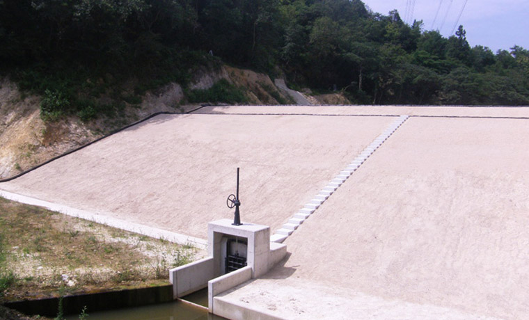 平成26年度震災対策農業水利施設整備事業湯谷地区ため池整備その2工事