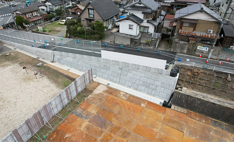 市道工業高校東1号線　子どもたちを守る交通安全対策その3工事